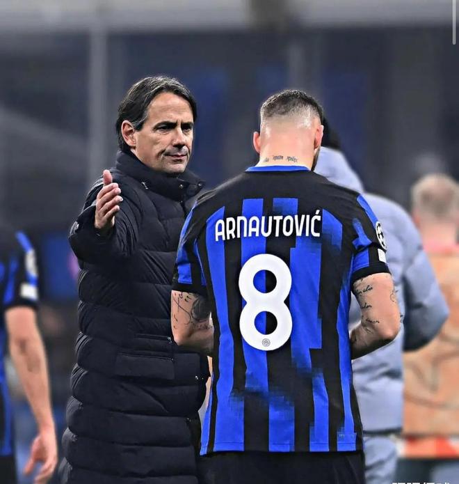 张合影更加 张合影更加