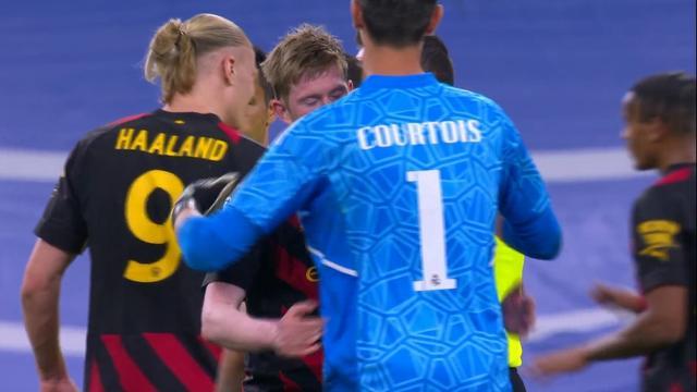 珊蒂将站在 珊蒂将站在