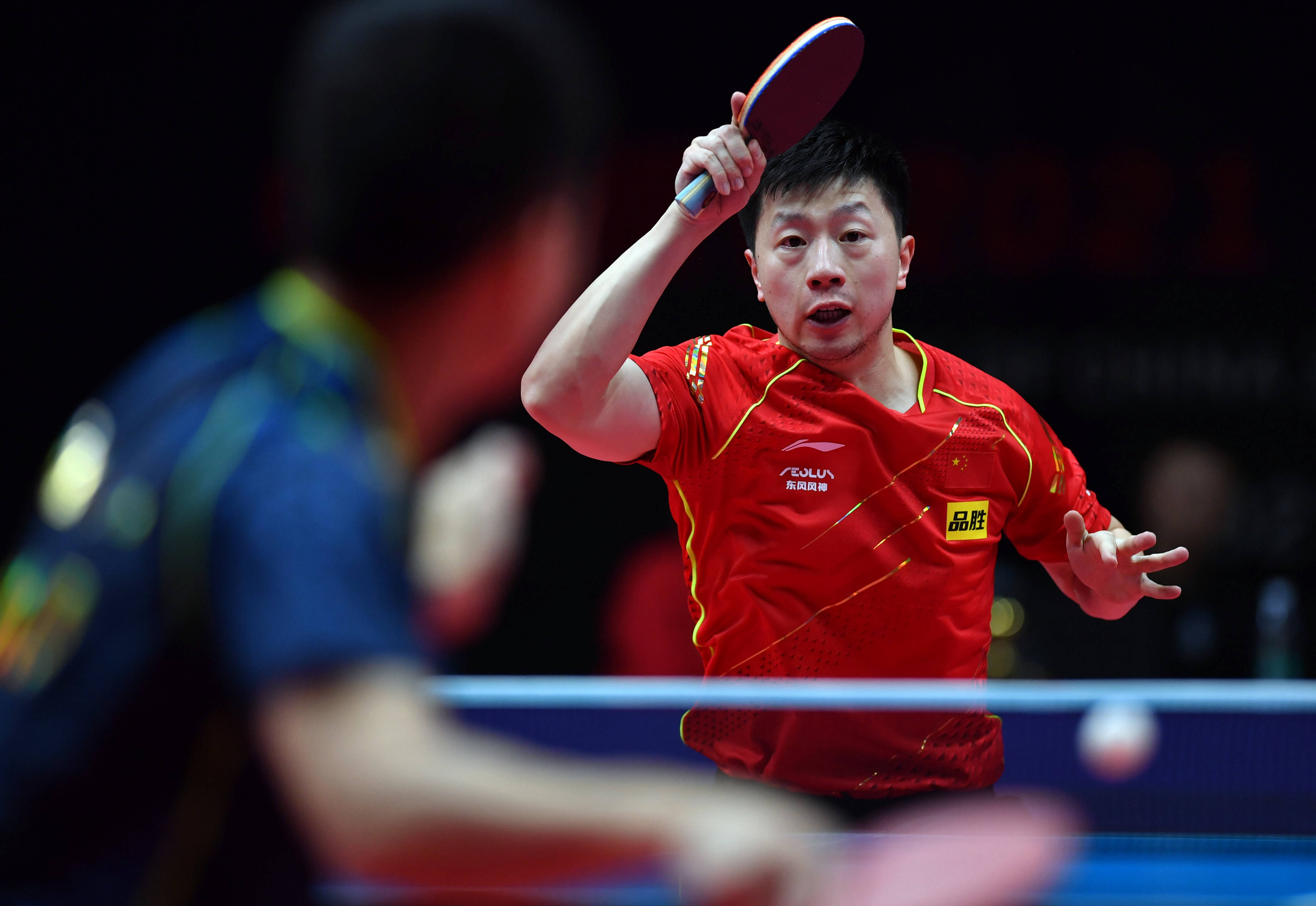 也透露出蒙 也透露出蒙